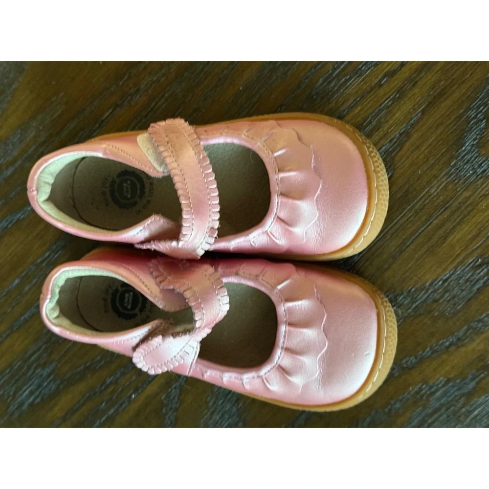 Livie & Luca Mary Jane Kids Size 12 Pink Excellent Ruffle Metallic Leather Shoes